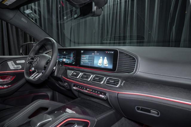 new 2025 Mercedes-Benz AMG GLE 53 car, priced at $98,475