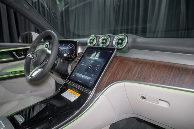 new 2025 Mercedes-Benz GLC 300 car, priced at $58,115