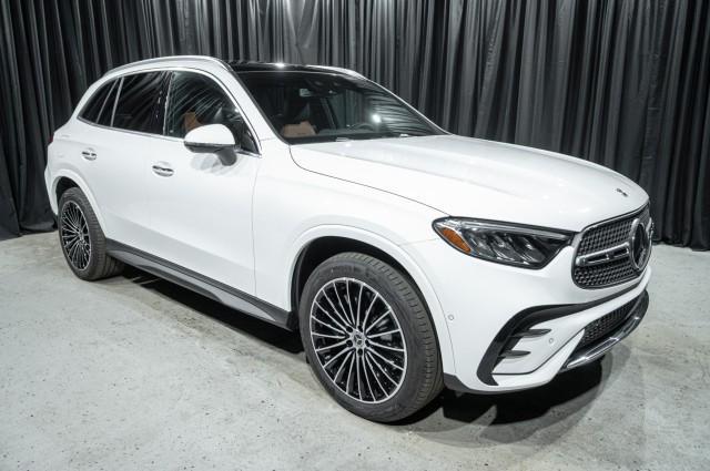 new 2025 Mercedes-Benz GLC 300 car, priced at $63,765