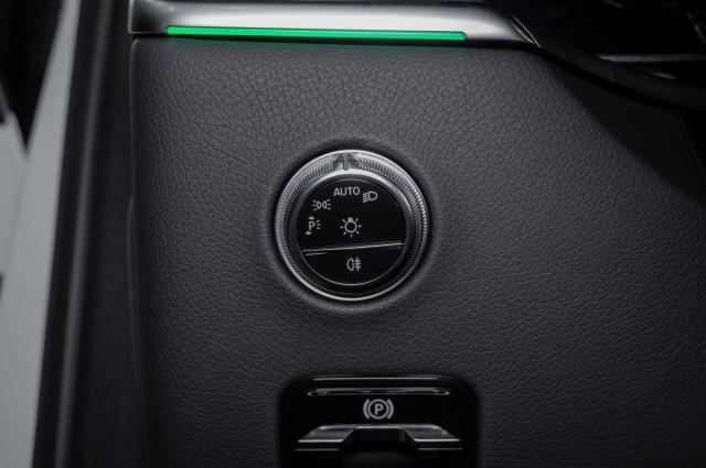 new 2025 Mercedes-Benz GLC 300 car, priced at $63,765
