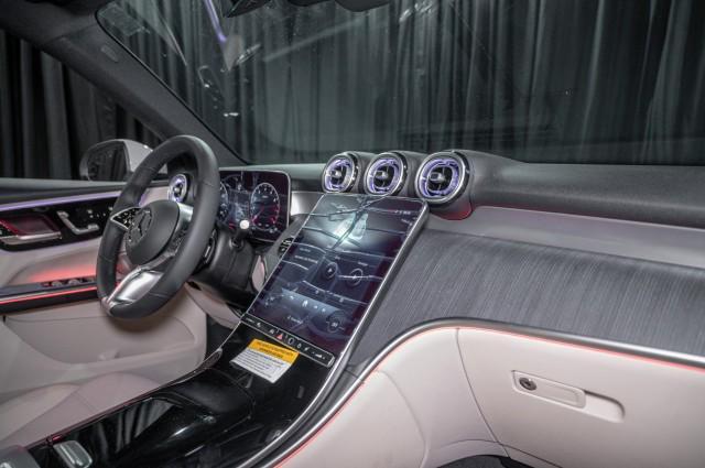 new 2025 Mercedes-Benz GLC 300 car, priced at $54,735