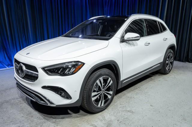 new 2025 Mercedes-Benz GLA 250 car, priced at $42,600