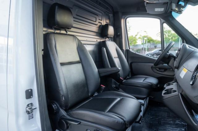 new 2025 Mercedes-Benz Sprinter 2500 car, priced at $56,905