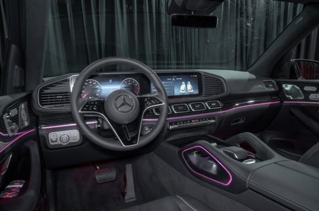 new 2025 Mercedes-Benz GLE-Class car, priced at $108,665