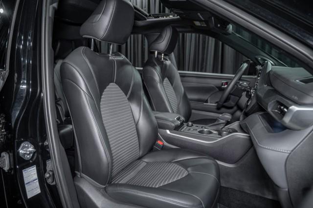 used 2021 Toyota Highlander car, priced at $36,200