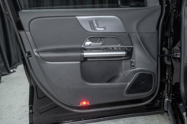 new 2025 Mercedes-Benz GLA 250 car, priced at $47,395