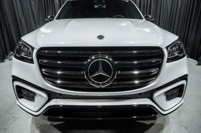 new 2025 Mercedes-Benz GLS 450 car, priced at $108,635