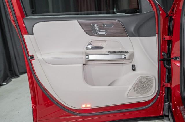 new 2026 Mercedes-Benz GLB 250 car, priced at $53,820