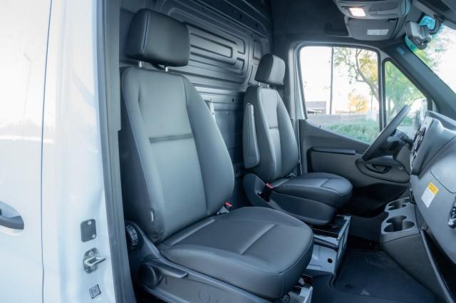 new 2025 Mercedes-Benz Sprinter 2500 car, priced at $65,978