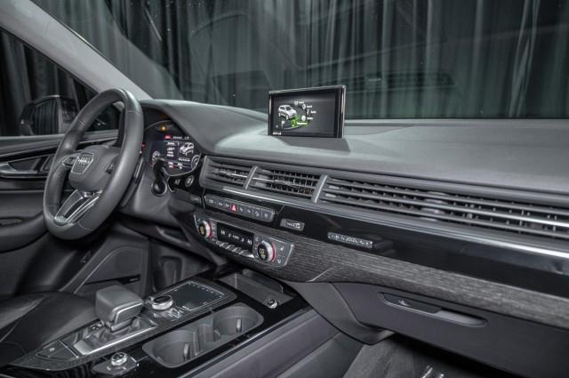 used 2019 Audi Q7 car, priced at $28,555