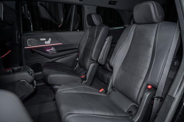 new 2025 Mercedes-Benz GLS 450 car