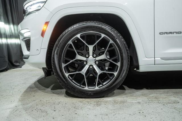 used 2024 Jeep Grand Cherokee car, priced at $54,490