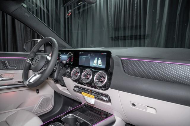 new 2025 Mercedes-Benz GLA 250 car, priced at $44,345