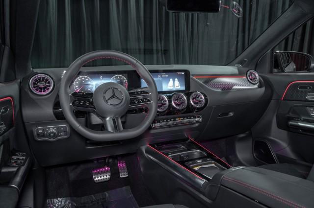 used 2025 Mercedes-Benz GLA 250 car, priced at $47,990