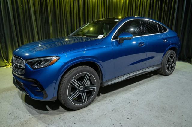 new 2025 Mercedes-Benz GLC 300 car, priced at $69,030
