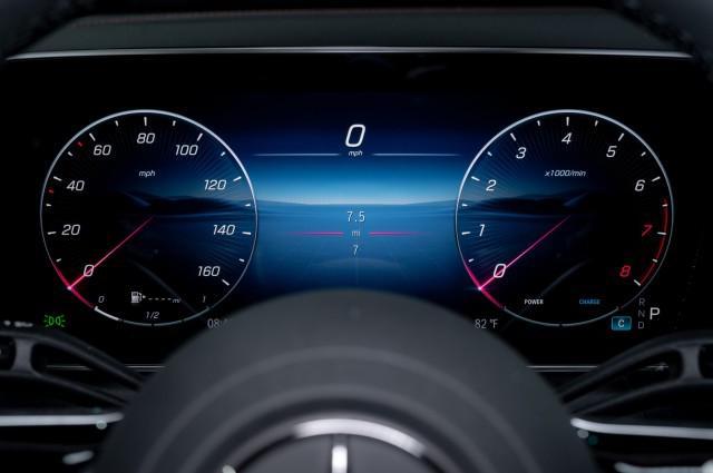 new 2025 Mercedes-Benz GLC 300 car, priced at $64,315