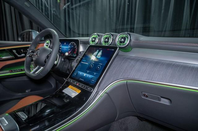 new 2025 Mercedes-Benz GLC 300 car, priced at $64,315