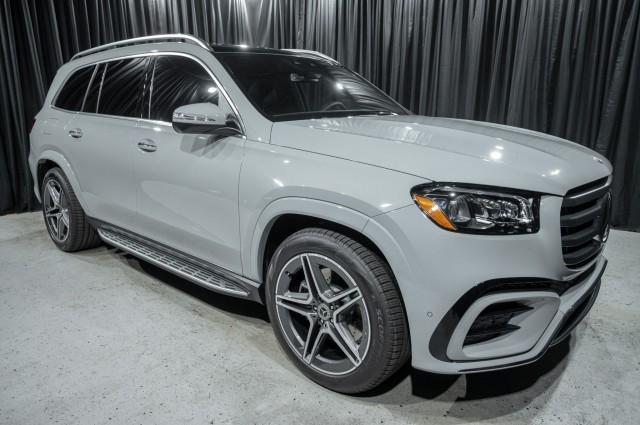 new 2024 Mercedes-Benz GLS 450 car, priced at $102,195