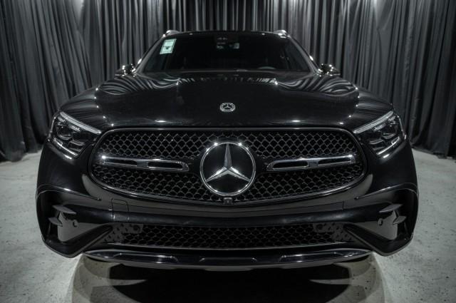 new 2025 Mercedes-Benz GLC 300 car, priced at $61,800