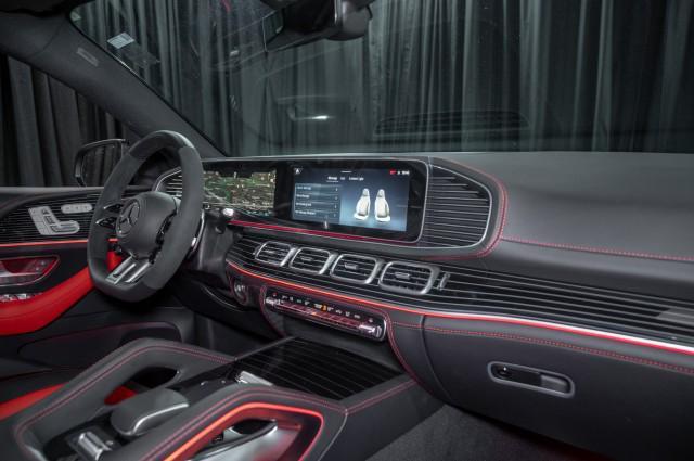 new 2025 Mercedes-Benz AMG GLE 53 car, priced at $105,515