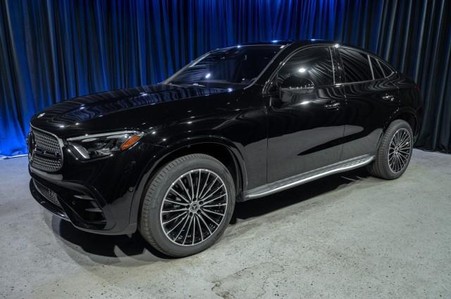 new 2025 Mercedes-Benz GLC 300 car, priced at $72,670