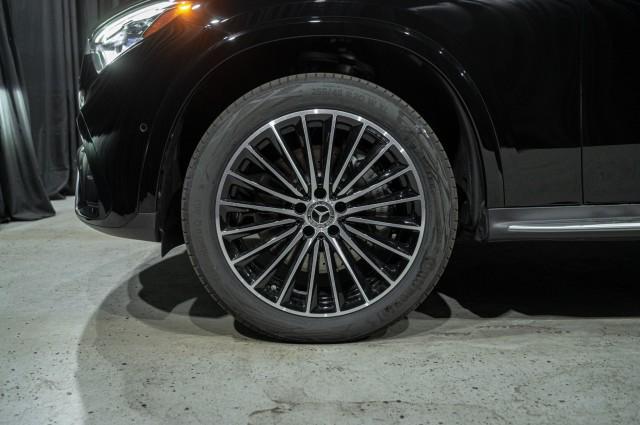 new 2025 Mercedes-Benz GLC 300 car, priced at $72,670