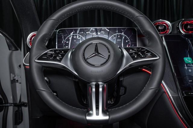 new 2025 Mercedes-Benz GLC 300 car, priced at $57,865