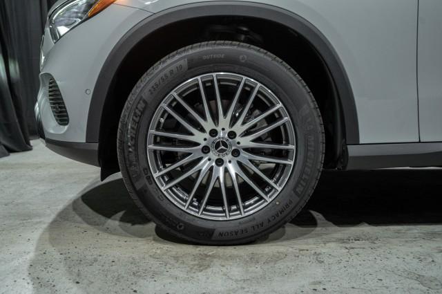 new 2025 Mercedes-Benz GLC 300 car, priced at $57,865