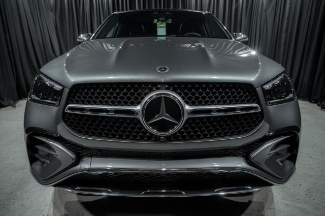 new 2025 Mercedes-Benz GLE 450 car, priced at $83,305