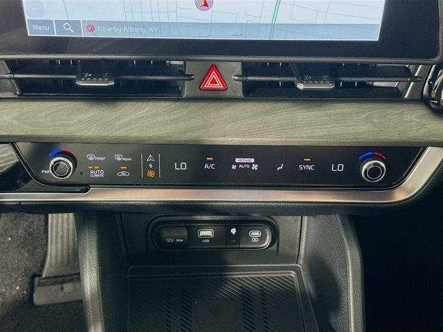new 2025 Kia Sportage car, priced at $34,970