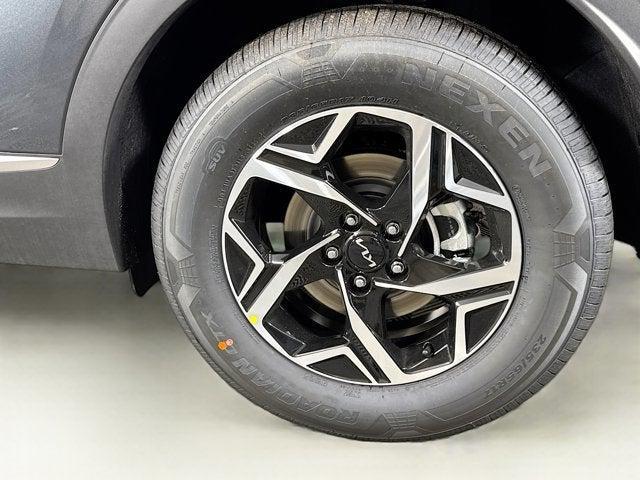 new 2025 Kia Sportage car, priced at $31,335