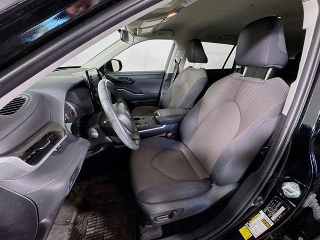 used 2022 Toyota Highlander car, priced at $33,000