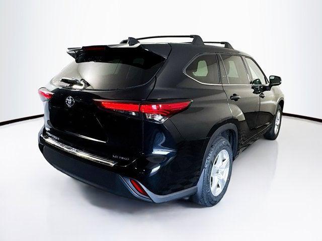 used 2022 Toyota Highlander car, priced at $33,000