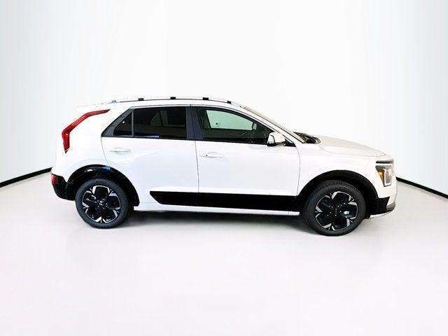 new 2025 Kia Niro EV car, priced at $35,365