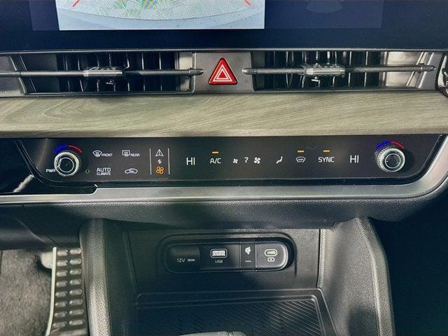 new 2025 Kia Sportage car, priced at $38,455