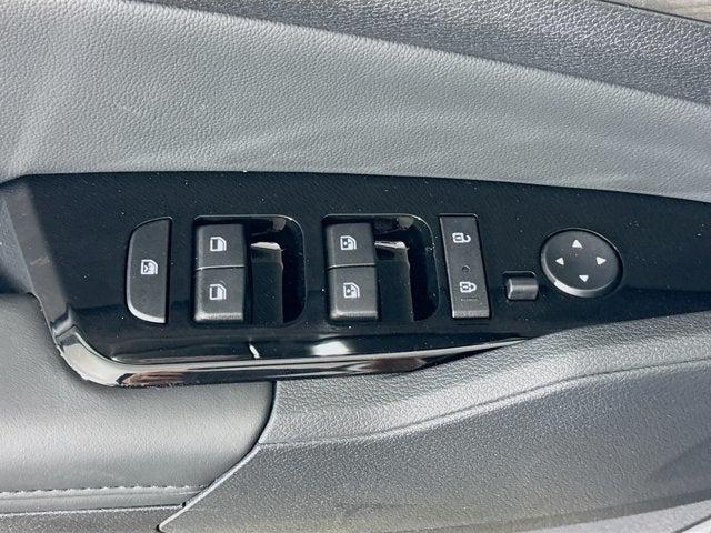 new 2025 Kia Sportage car, priced at $39,050