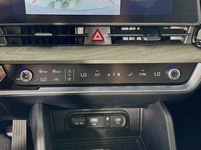new 2025 Kia Sportage car, priced at $35,555