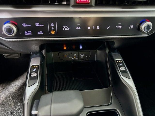 new 2025 Kia Sorento car, priced at $42,810