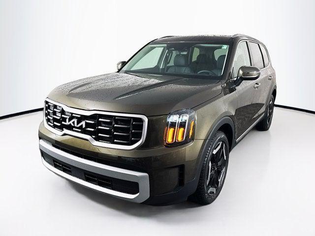 new 2025 Kia Telluride car, priced at $43,140
