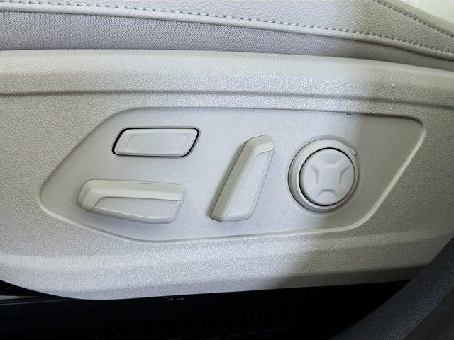 new 2026 Kia Sorento Hybrid car, priced at $49,065