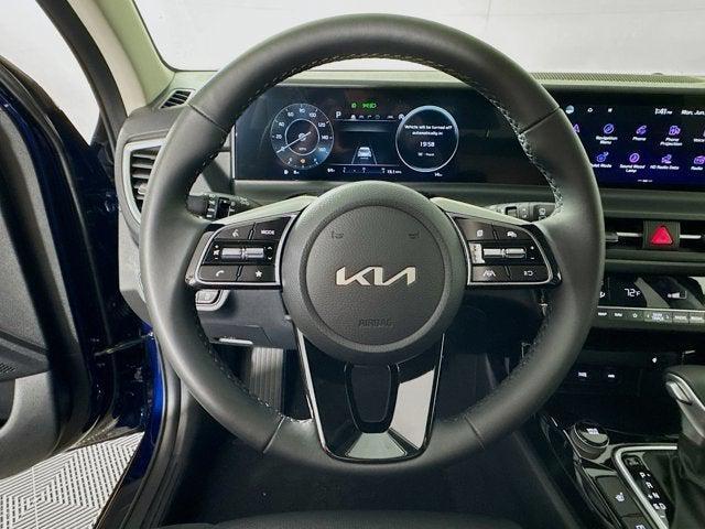 new 2025 Kia Seltos car, priced at $30,580