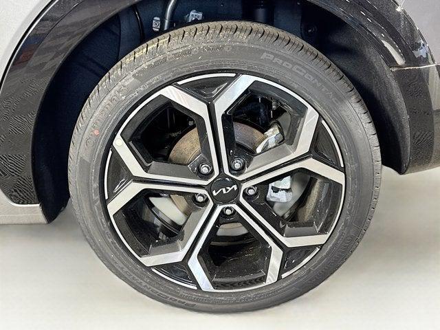 new 2025 Kia Niro car, priced at $33,640