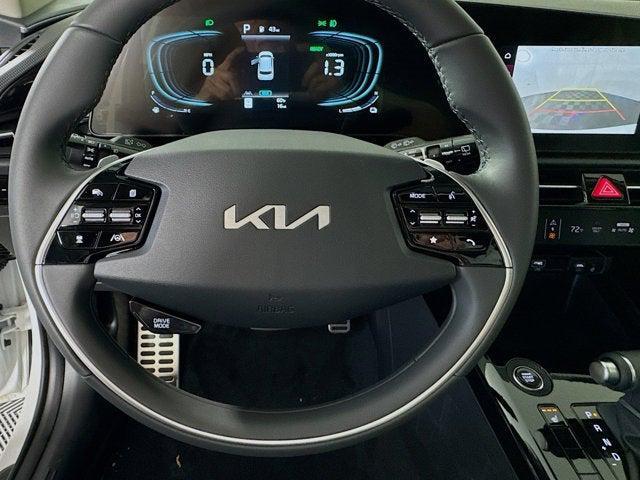 new 2025 Kia Niro car, priced at $33,640