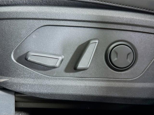 new 2026 Kia Sorento car, priced at $38,300