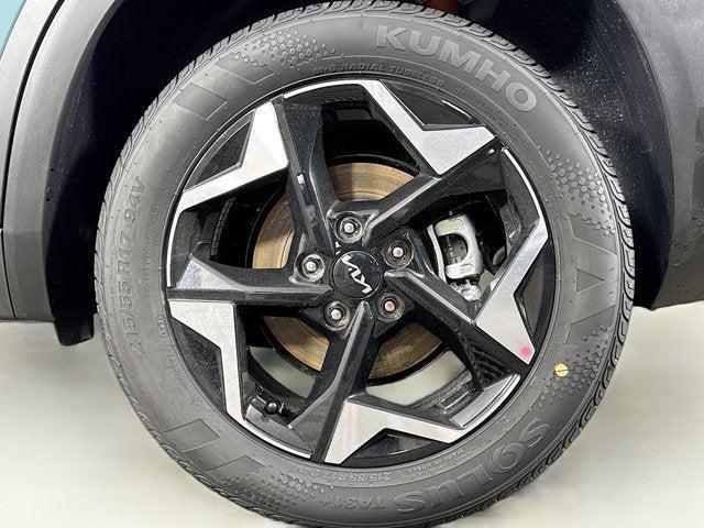 new 2025 Kia Seltos car, priced at $30,910