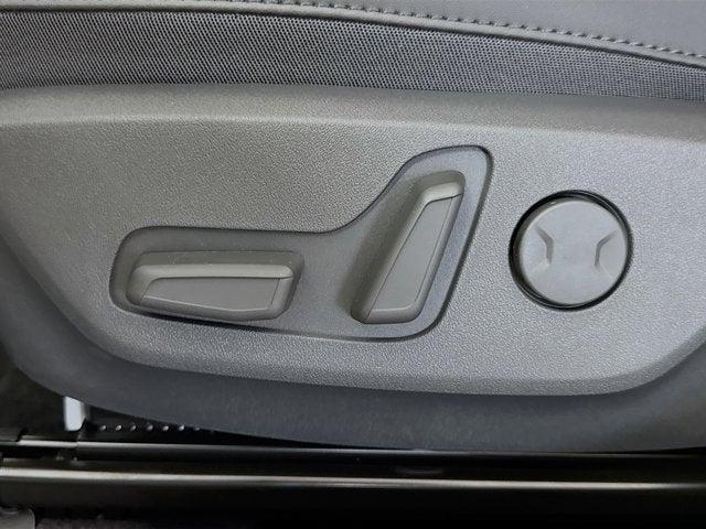 new 2025 Kia Niro car, priced at $30,860
