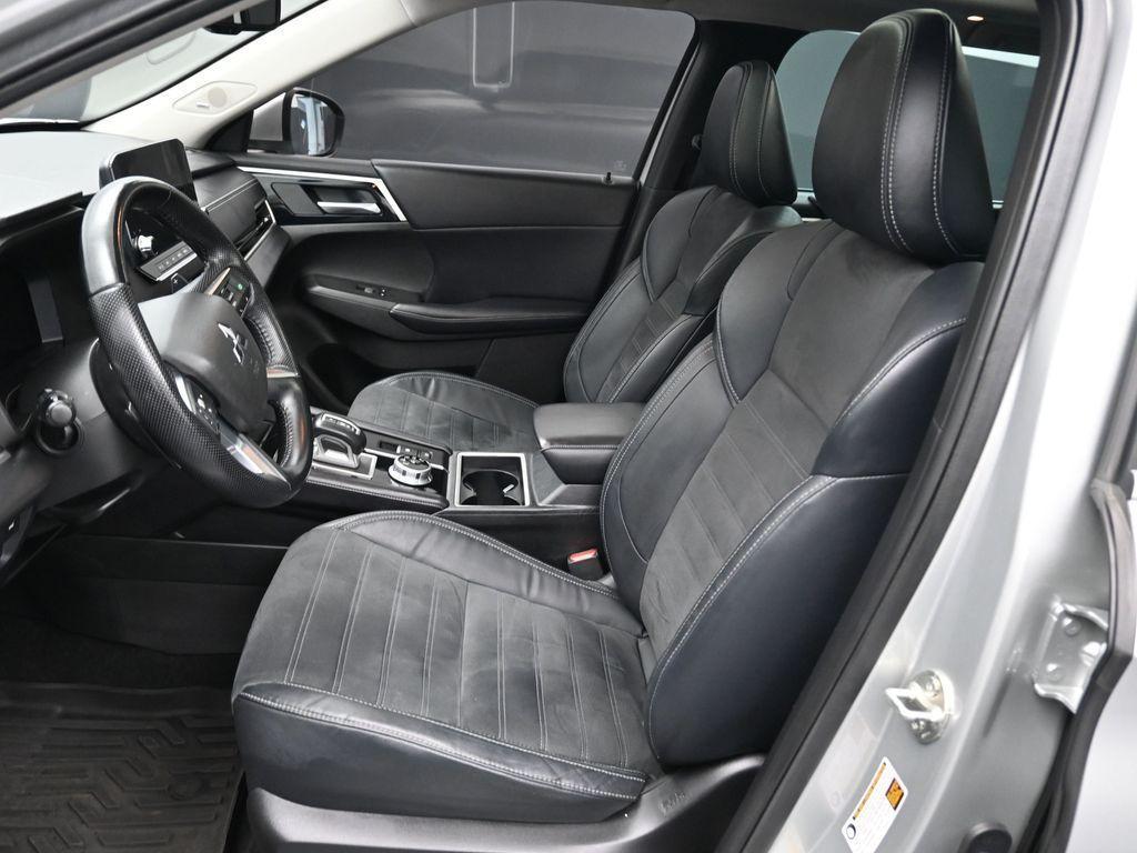 used 2023 Mitsubishi Outlander car, priced at $21,996