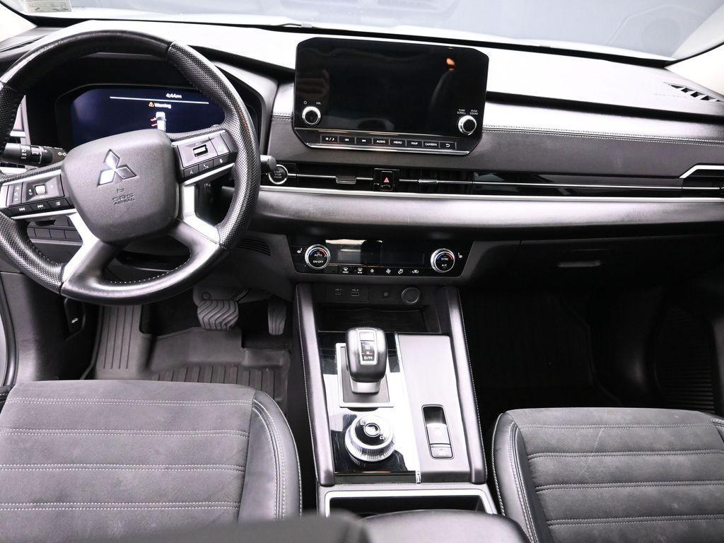 used 2023 Mitsubishi Outlander car, priced at $21,996