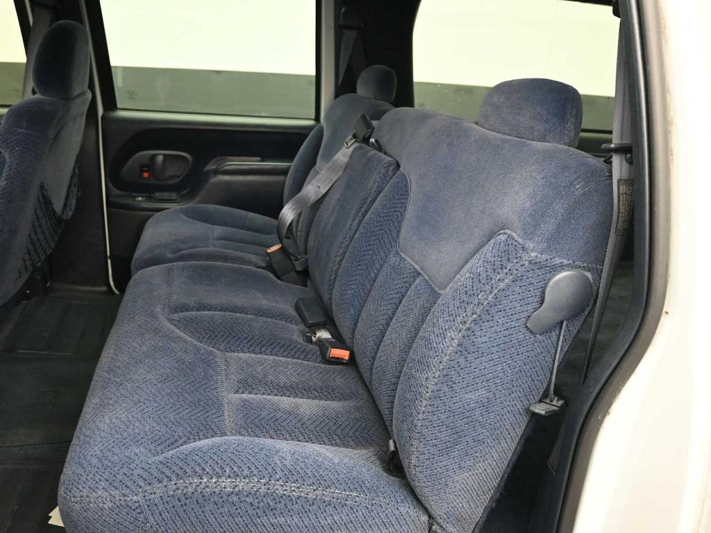 used 1997 Chevrolet Suburban car, priced at $9,998