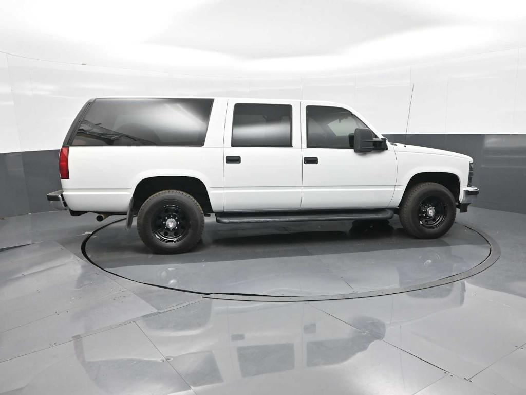 used 1997 Chevrolet Suburban car, priced at $9,998